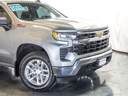 Certified 2023 Chevrolet Silverado 1500 LT AWD/4WD image 3