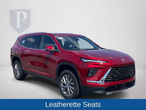 Used 2026 Buick Enclave Preferred FWD image 2