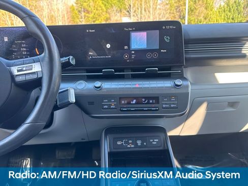 Used 2024 Hyundai Kona Limited image 23