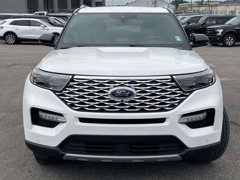 Used 2023 Ford Explorer Platinum w/ Technology Package AWD/4WD image 8