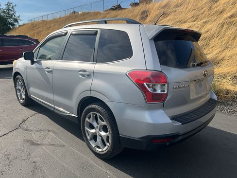Used 2015 Subaru Forester 2.5i Touring w/ Eyesight & Navigation System AWD/4WD image 4