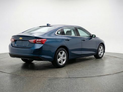 Used 2023 Chevrolet Malibu LT w/ Driver Confidence Package image 9