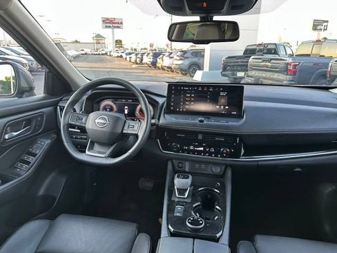 Used 2025 Nissan Rogue SL w/ Tech Package AWD/4WD image 20