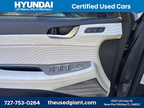 Used 2024 Hyundai Palisade Calligraphy image 12