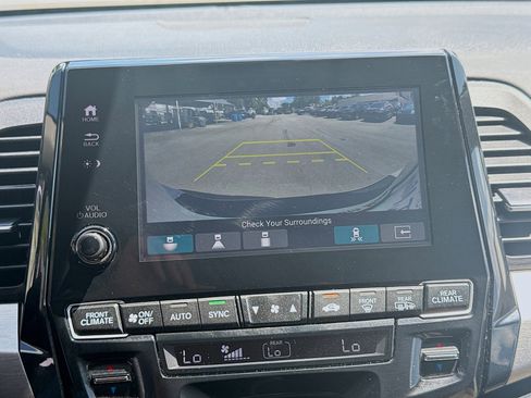 Certified 2023 Honda Odyssey Touring image 14