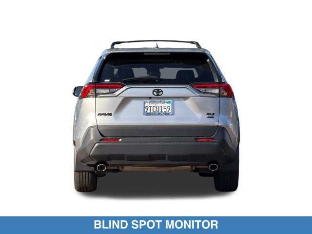 Used 2025 Toyota RAV4 XLE Premium AWD/4WD image 6