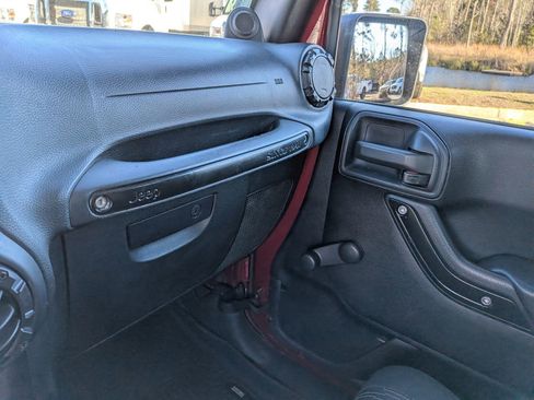 Used 2012 Jeep Wrangler Sport image 17