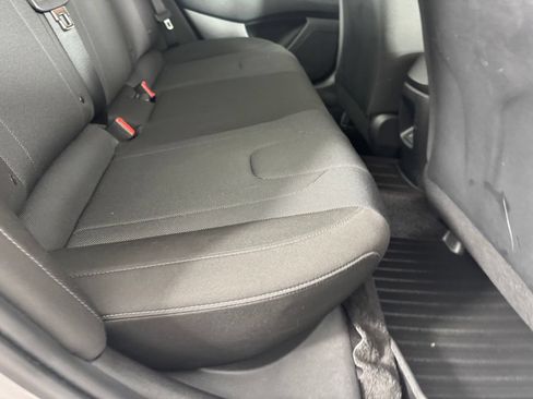 Used 2025 Hyundai Elantra SE FWD image 32