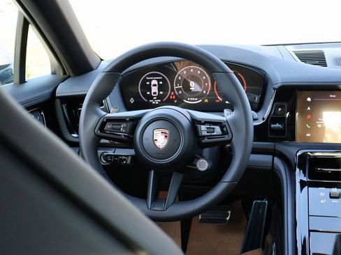 New 2026 Porsche Panamera image 20