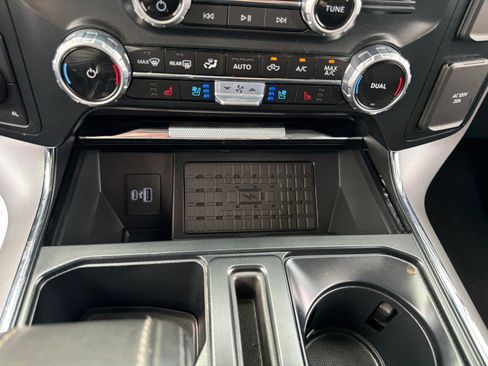 Used 2023 Ford F150 Lariat w/ FX4 Off-Road Package AWD/4WD image 28