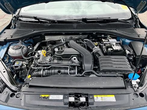 Used 2025 Volkswagen Jetta SE FWD image 29