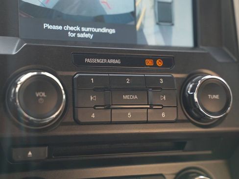 Used 2017 Ford F250 Lariat w/ Lariat Ultimate Package image 44