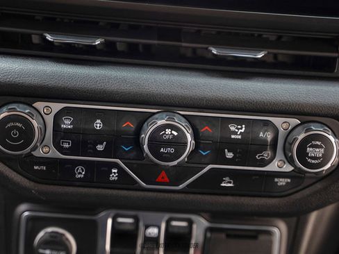 Used 2024 Jeep Wrangler Sport S AWD/4WD image 48