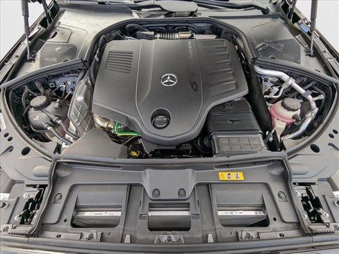 New 2025 Mercedes-Benz S 500 4MATIC image 18