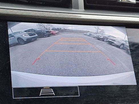 Used 2021 Buick Encore GX Essence w/ Sport Touring Package FWD image 17
