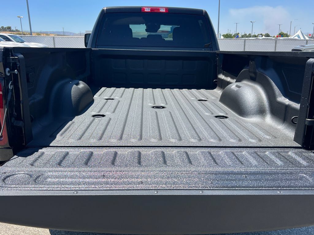 New 2026 RAM 2500 Big Horn AWD/4WD image 16