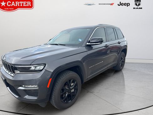 Certified 2022 Jeep Grand Cherokee Limited AWD/4WD image 2