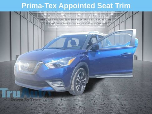 Used 2019 Nissan Kicks SR w/ SR Premium Package FWD image 11