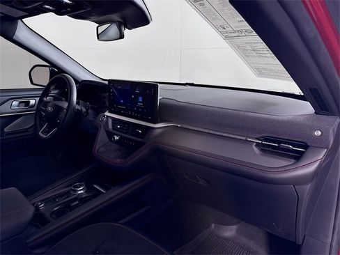 Used 2025 Ford Explorer ST image 32