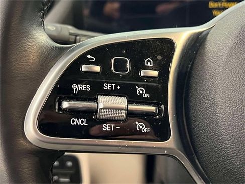 Certified 2022 Mercedes-Benz GLA 250 4MATIC image 21