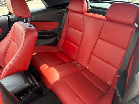 Used 2011 BMW 135i Convertible RWD image 18