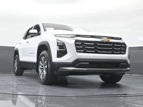 Used 2026 Chevrolet Equinox LT FWD image 64