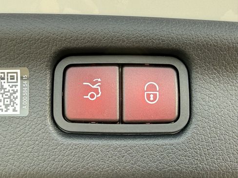 New 2026 Mercedes-Benz C 36 AMG S image 12