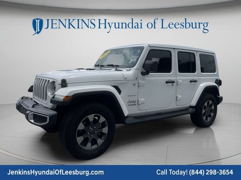 Used 2020 Jeep Wrangler Unlimited Sahara AWD/4WD image 9
