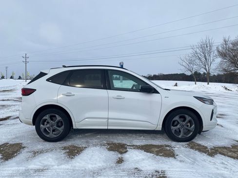 Used 2023 Ford Escape ST-Line image 8