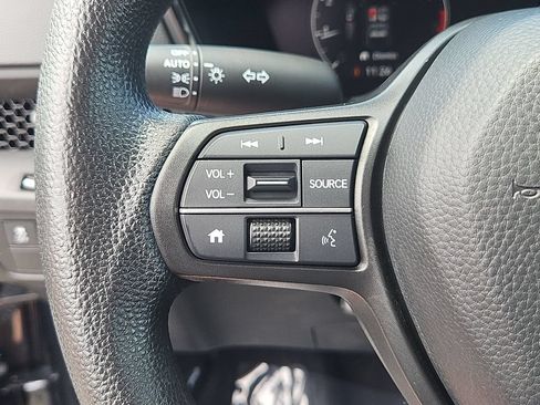 Used 2024 Honda CR-V LX image 19