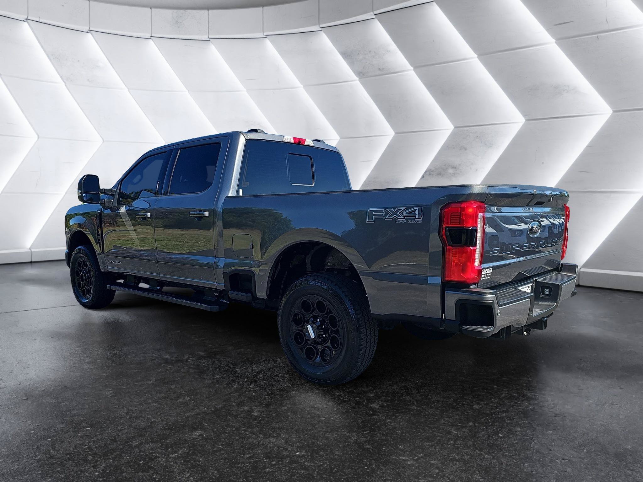 Used 2026 Ford F250 Lariat w/ Black Appearance Package AWD/4WD image 5