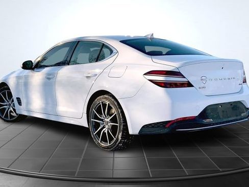 Used 2023 Genesis G70 2.0T image 8