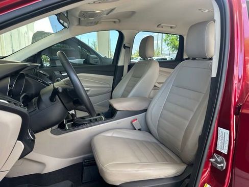 Used 2018 Ford Escape SEL FWD image 13