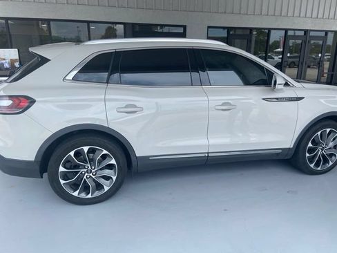 Used 2021 Lincoln Nautilus Reserve w/ Class II Trailer Tow Package FWD image 2