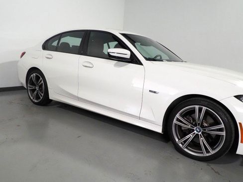 Used 2023 BMW 330e *NAVIGATION, CURVED DISPLAY, S w/ Convenience Package image 43