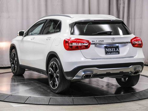 Used 2020 Mercedes-Benz GLA 250 image 2