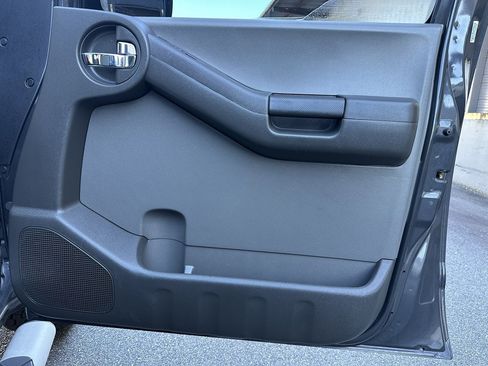 Used 2012 Nissan Xterra S w/ Value Package image 29