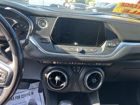 Used 2019 Chevrolet Blazer LT image 14