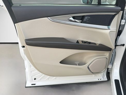 Used 2019 Lincoln Nautilus Select FWD image 21