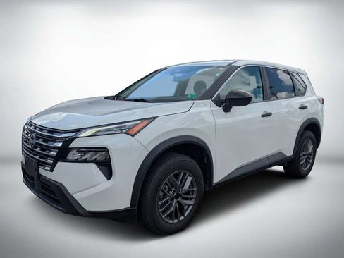 Used 2024 Nissan Rogue S AWD/4WD image 8