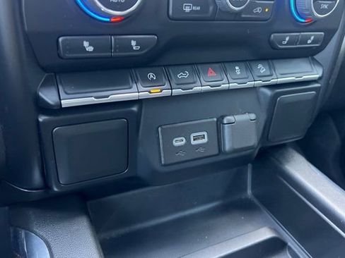 Used 2022 Chevrolet Silverado 1500 LT Trail Boss AWD/4WD image 39