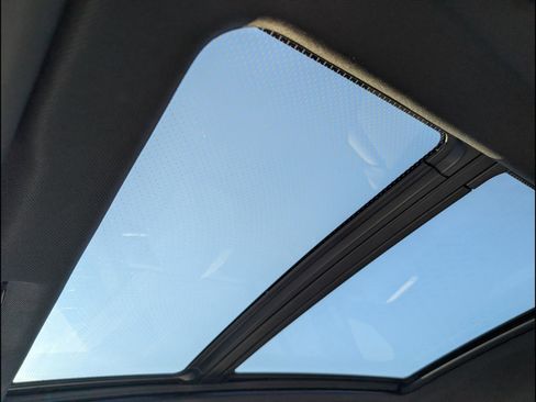 Used 2023 BMW X5 M50i w/ Executive Package image 8