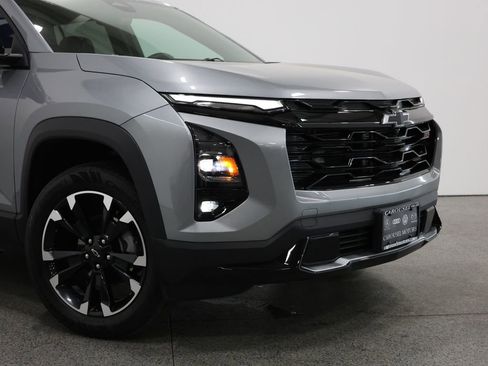 Used 2025 Chevrolet Equinox RS w/ Safety and Technology Package AWD/4WD image 3