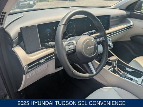 Used 2025 Hyundai Tucson SEL AWD/4WD image 13