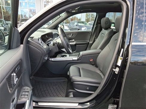 Certified 2024 Mercedes-Benz GLB 250 4MATIC w/ Driver Assistance Package image 14