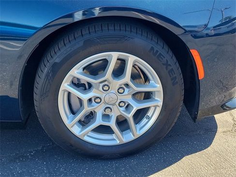 Used 2025 Dodge Charger R/T w/ Sun & Sound Package image 5