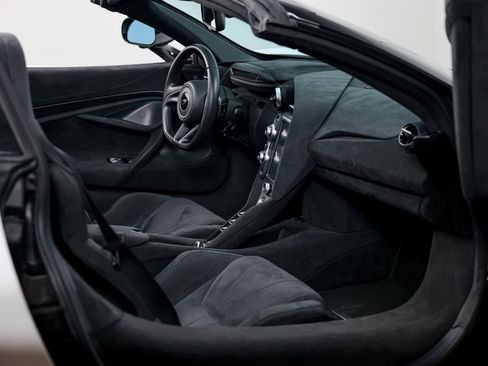 Used 2020 McLaren 720S Performance image 25