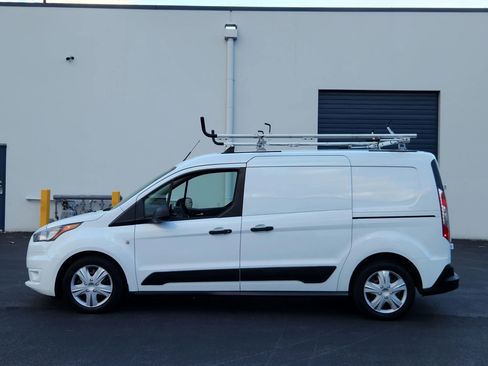 Used 2020 Ford Transit Connect XLT FWD image 2