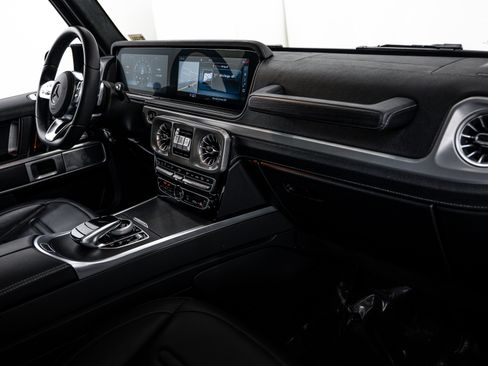 Used 2022 Mercedes-Benz G 550 image 13