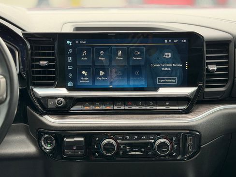 Used 2024 Chevrolet Silverado 1500 LTZ w/ LTZ Premium Package image 11